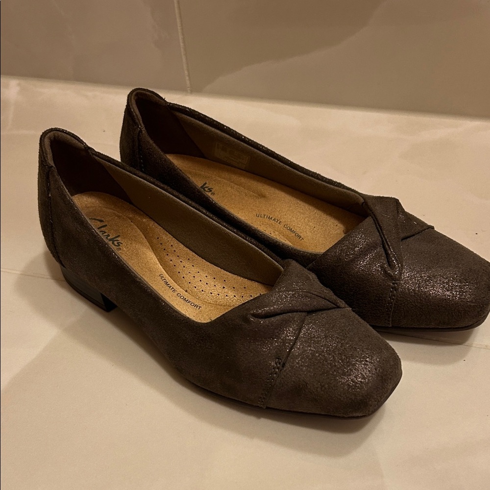 Clarks Women's Dark Brown Flats